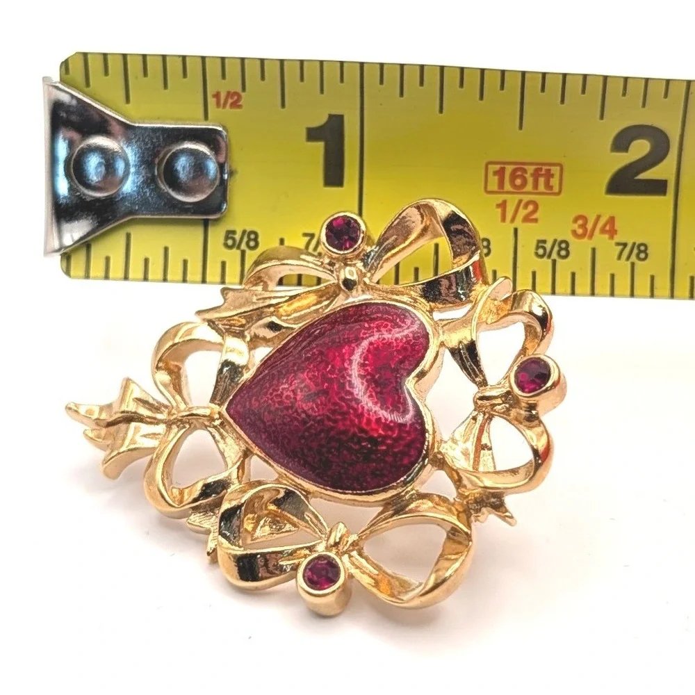 Avon Vintage Red Glitter Enamel Heart Bow Gold Tone Stud Earrings 1.25